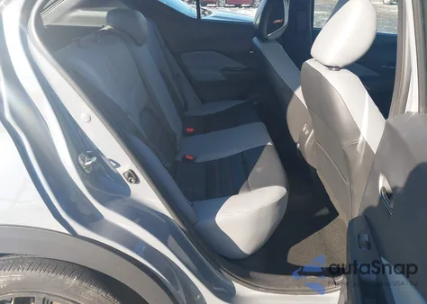 2023 Nissan Kicks Sr Xtronic Cvt z USA, uszkodzony, nr VIN 3N1CP5DV5PL468303